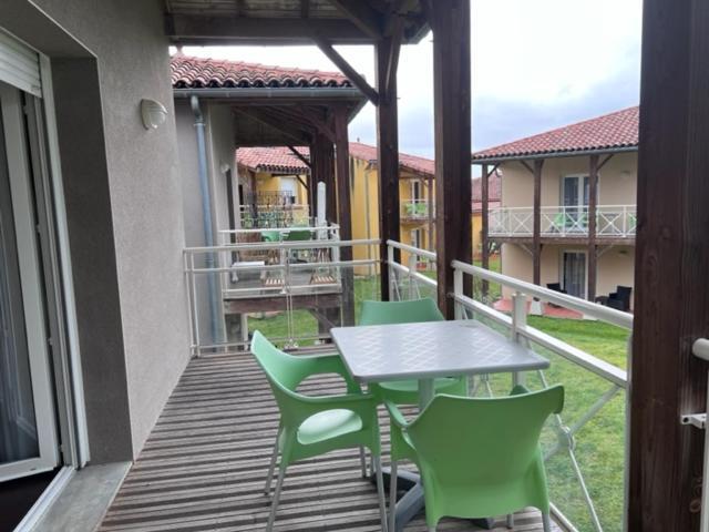 Les Bords De L'Aveyron Aparthotel Nègrepelisse Екстериор снимка