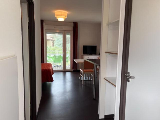 Les Bords De L'Aveyron Aparthotel Nègrepelisse Екстериор снимка