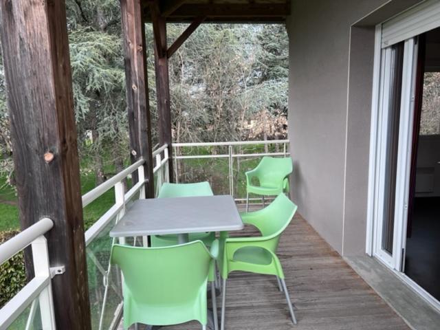 Les Bords De L'Aveyron Aparthotel Nègrepelisse Екстериор снимка